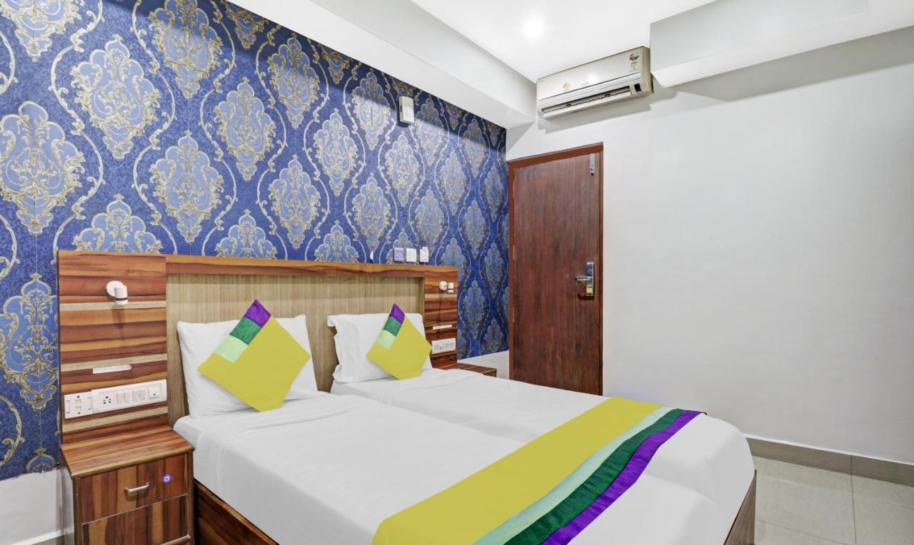 Itsy Elmas Golden Key Bangalore